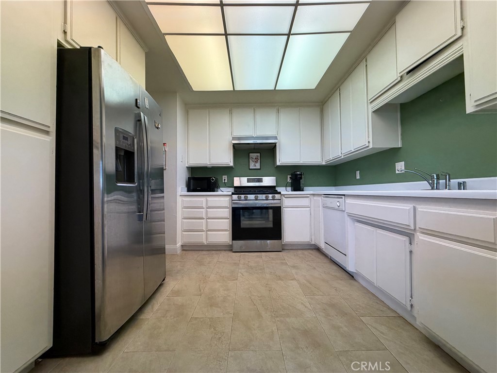 26168 Birkdale Road Menifee, CA 92586 - Photo 19 of 36