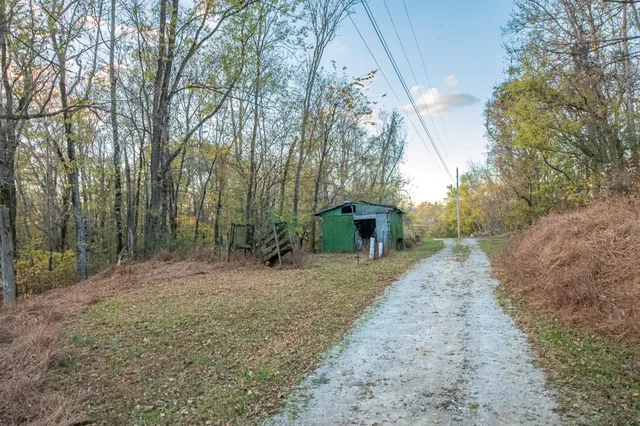$250,000 | 1916 Mack Benderman Road, Culleoka, TN 38451