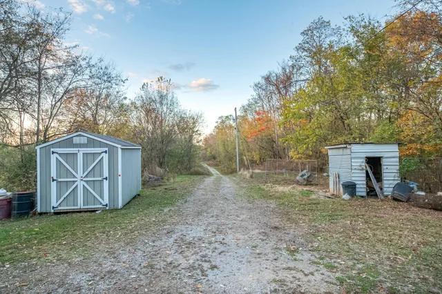 $250,000 | 1916 Mack Benderman Road, Culleoka, TN 38451