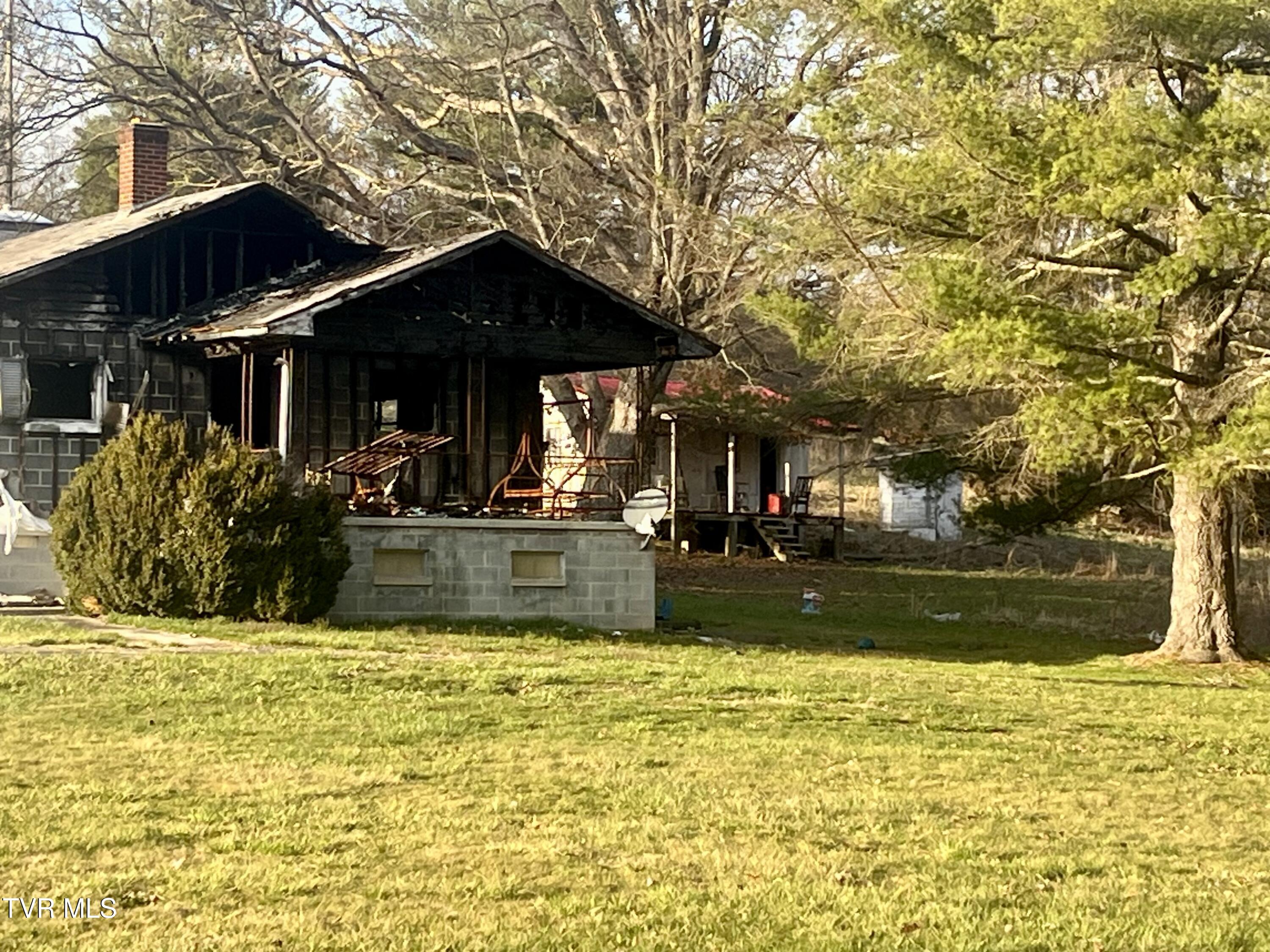 4214 Kiser Road Coeburn, VA 24230 - Photo 6 of 6 IMG_5388