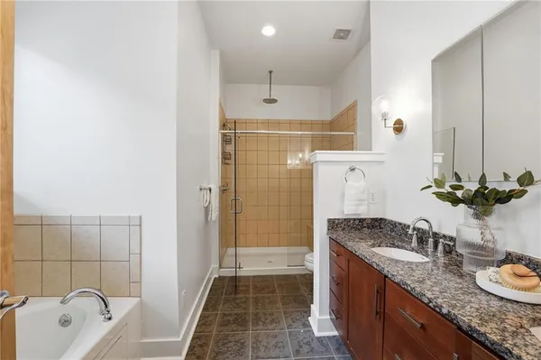 $749,950 | 4547 Washington Street, Unit B1, Kansas City, MO 64111