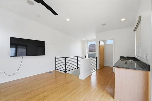 $749,950 | 4547 Washington Street, Unit B1, Kansas City, MO 64111