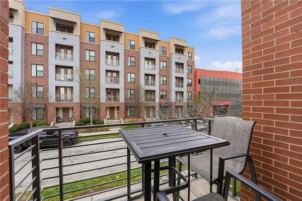 $749,950 | 4547 Washington Street, Unit B1, Kansas City, MO 64111