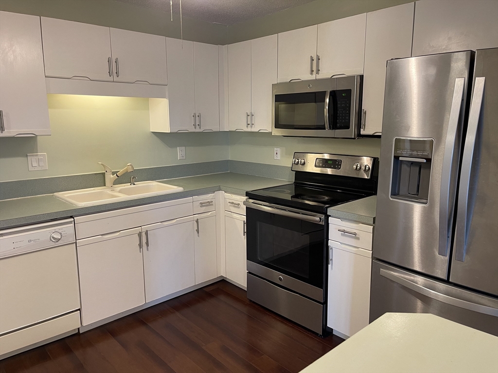 200 Cove Way, Unit 614 Quincy, MA 02169 - Photo 12 of 29