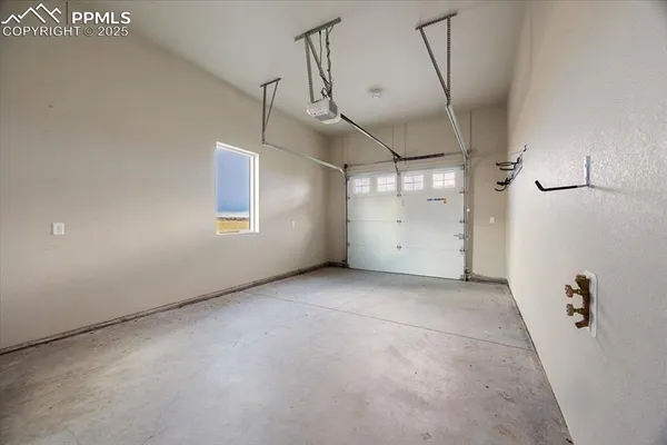 a view of a garage