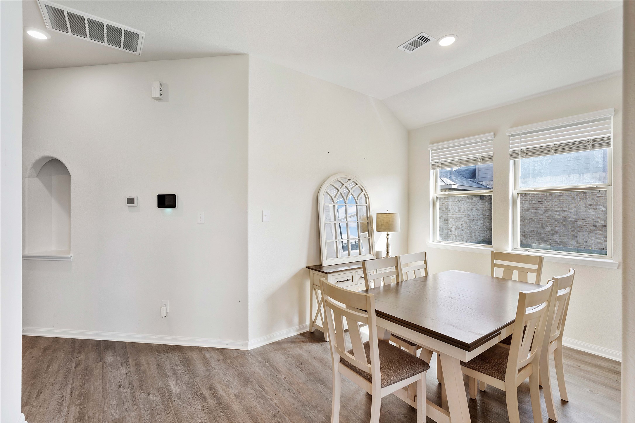 213 Kickapoo Drive Anahuac, TX 77514 - Photo 16 of 37