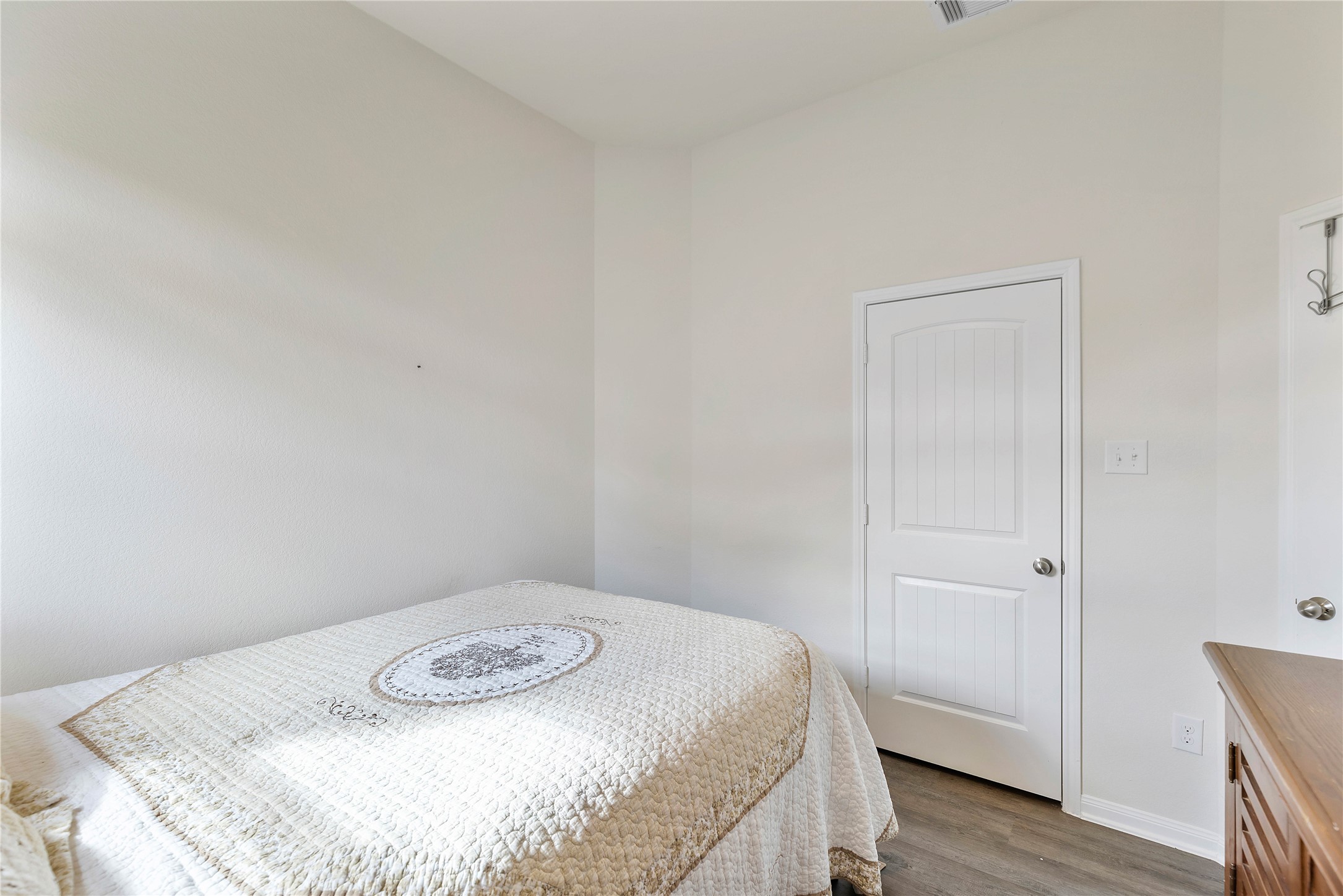 213 Kickapoo Drive Anahuac, TX 77514 - Photo 26 of 37