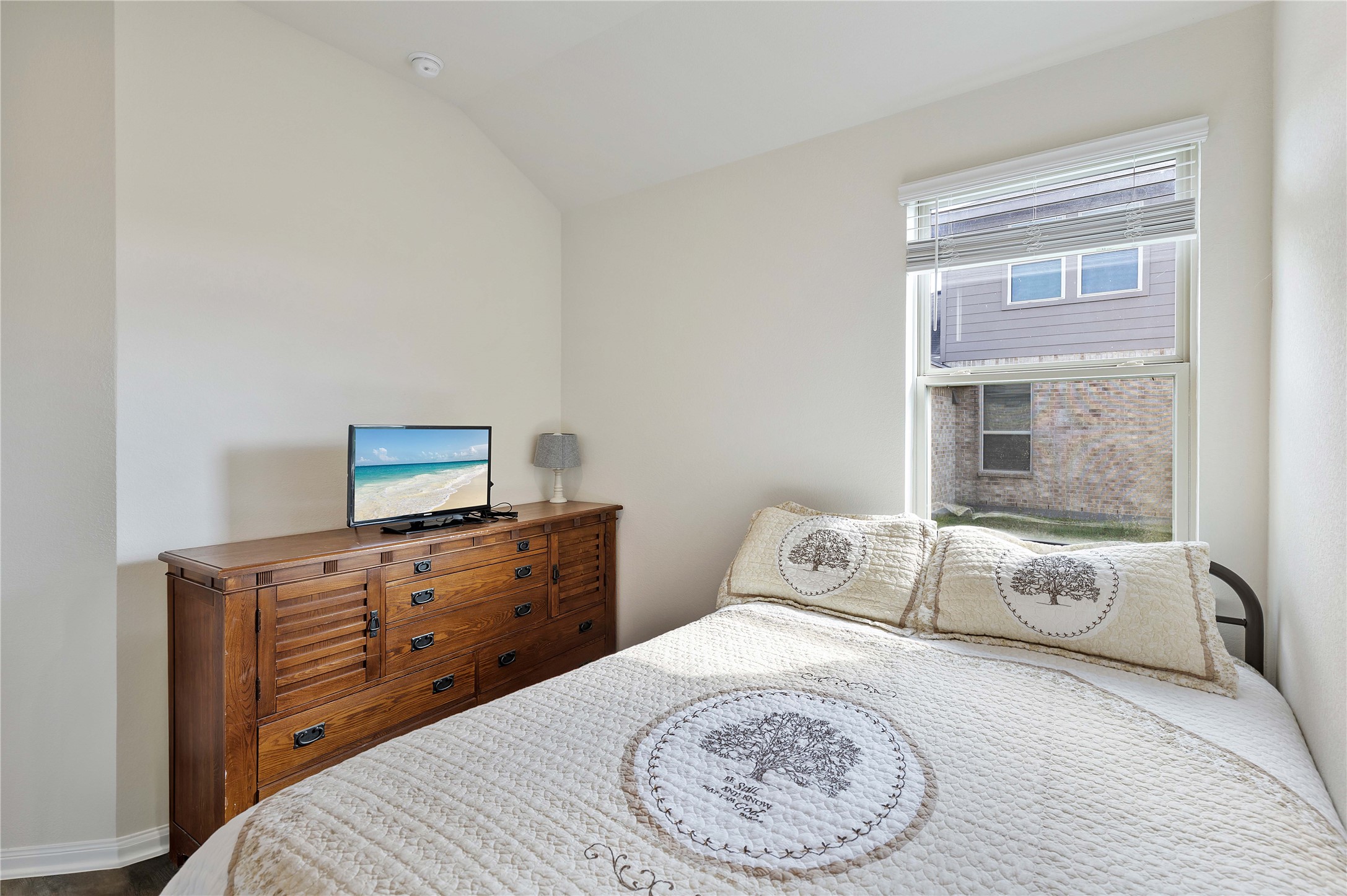 213 Kickapoo Drive Anahuac, TX 77514 - Photo 27 of 37