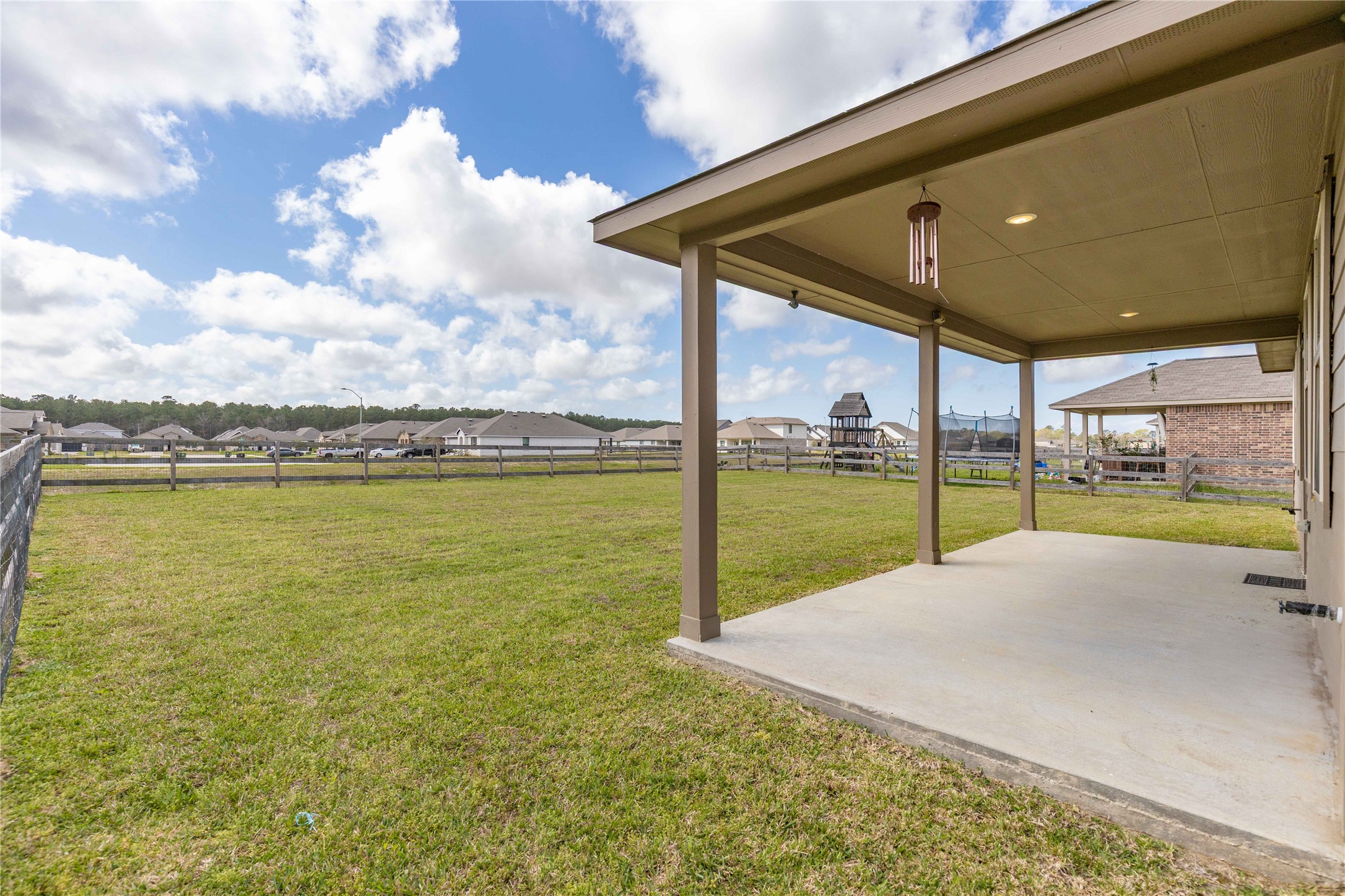 213 Kickapoo Drive Anahuac, TX 77514 - Photo 34 of 37