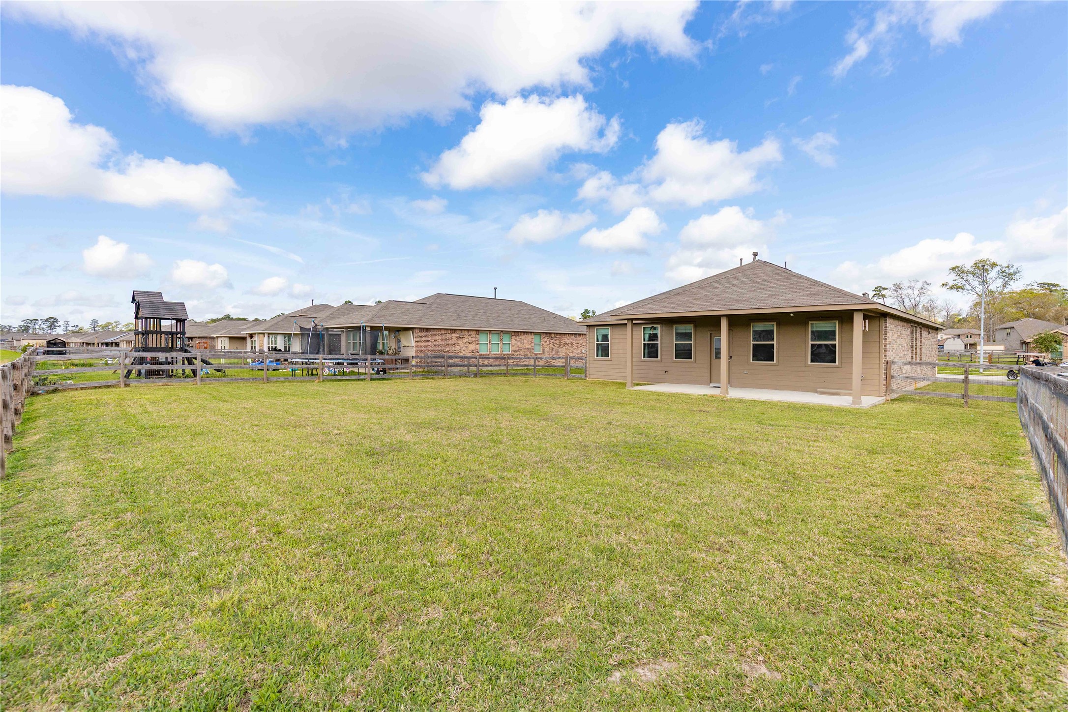 213 Kickapoo Drive Anahuac, TX 77514 - Photo 35 of 37