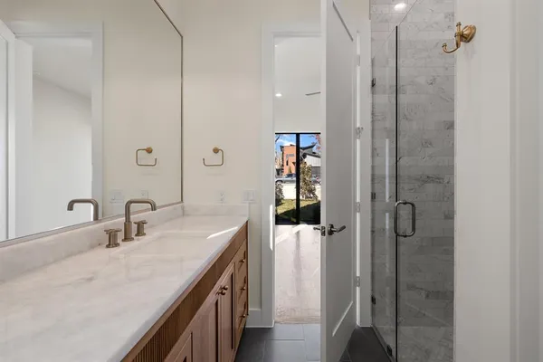 $14,000 | 6028 Richmond Avenue, Dallas, TX 75206