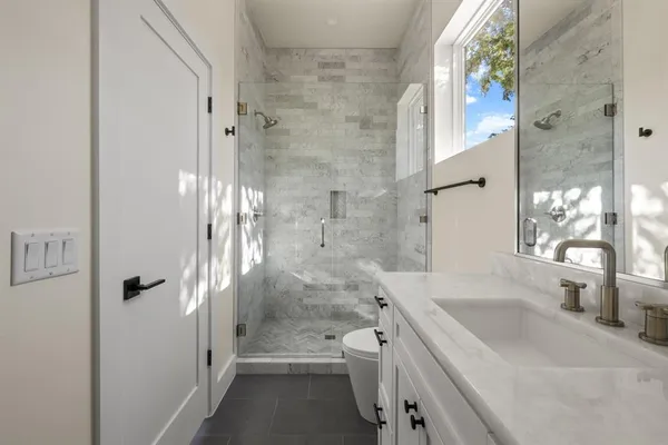 $14,000 | 6028 Richmond Avenue, Dallas, TX 75206