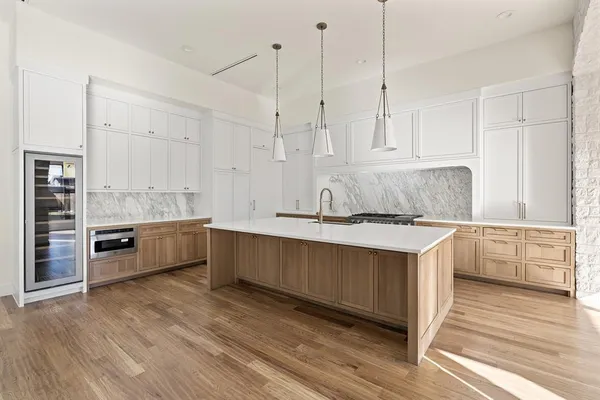 $14,000 | 6028 Richmond Avenue, Dallas, TX 75206