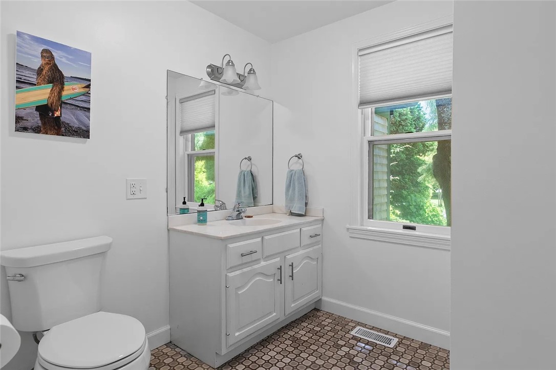 30 Battery Lane Jamestown, RI 02835 - Photo 7 of 23