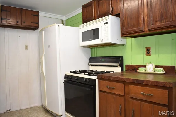 $114,900 | 8220 Page Avenue, St. Louis, MO 63130
