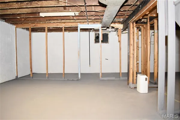 $114,900 | 8220 Page Avenue, St. Louis, MO 63130
