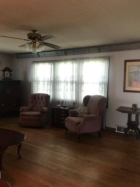 22015 Metcalf Road Bucyrus, KS 66013 - Photo 11 of 15