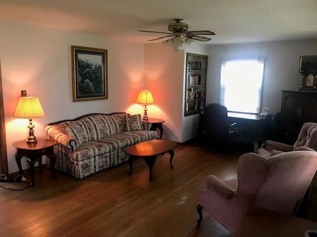 $975,000 | 22015 Metcalf Road, Bucyrus, KS 66013