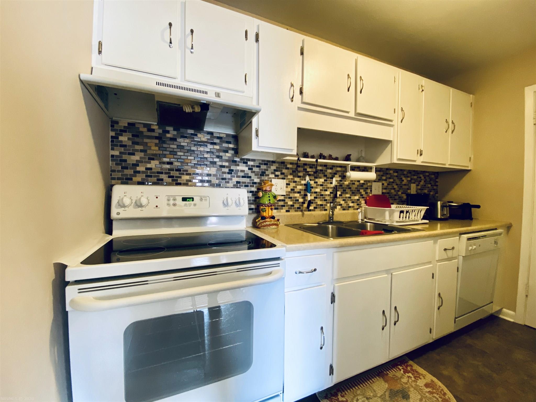 309 Loudon Road, Unit 433 Blacksburg, VA 24060 - Photo 2 of 8 Gallery Image 2