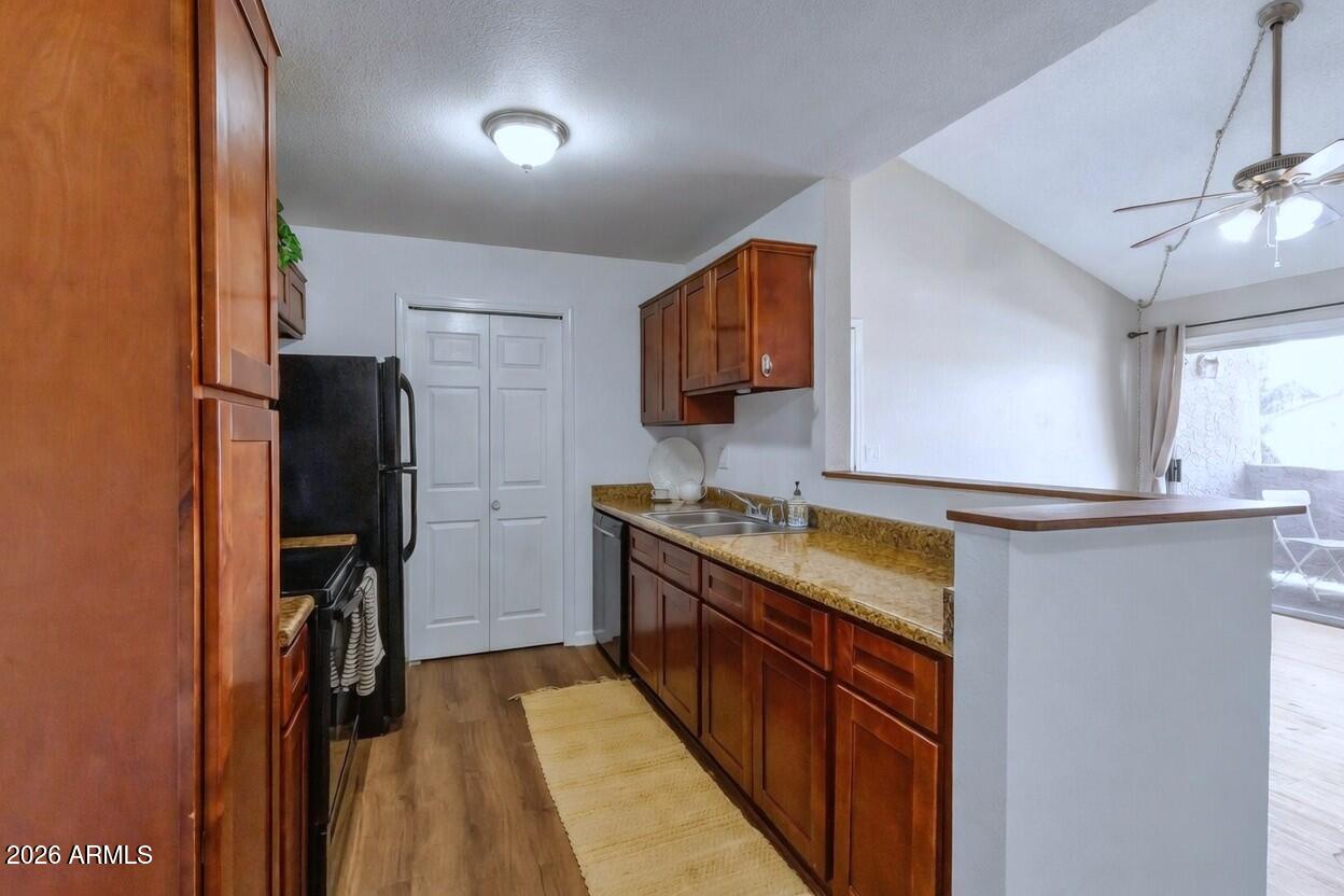 623 West Guadalupe Road, Unit 214 Mesa, AZ 85210 - Photo 3 of 22 0mkitchen