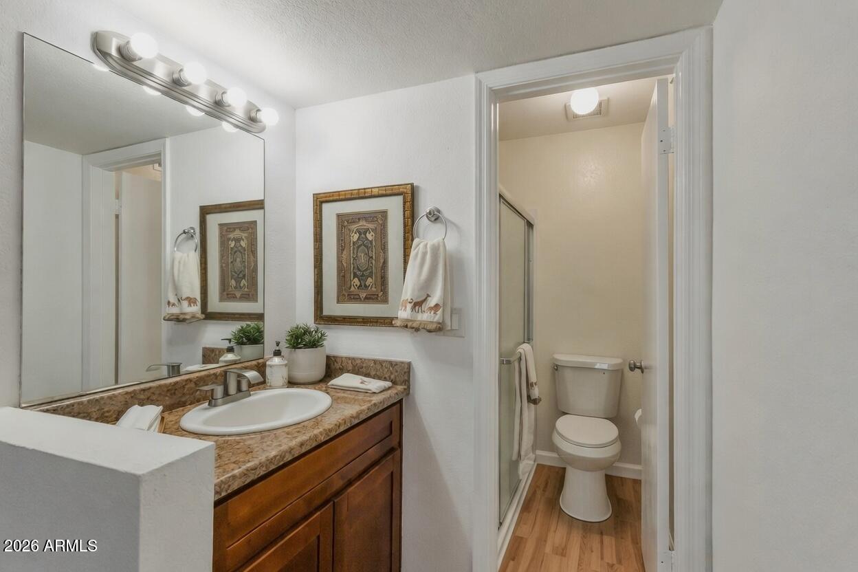 623 West Guadalupe Road, Unit 214 Mesa, AZ 85210 - Photo 4 of 22 6-bathroom1