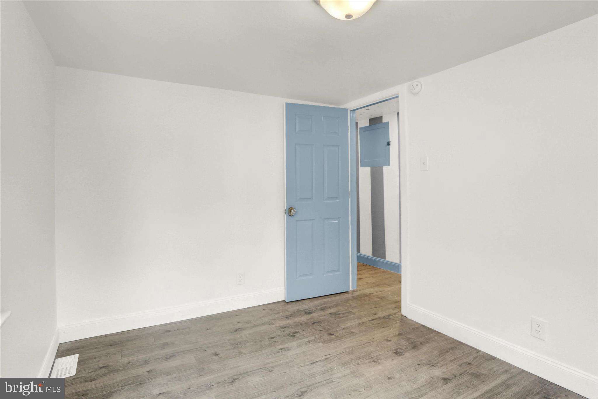 513 Poplar Street Lancaster, PA 17603 - Photo 23 of 41 a view of an empty room