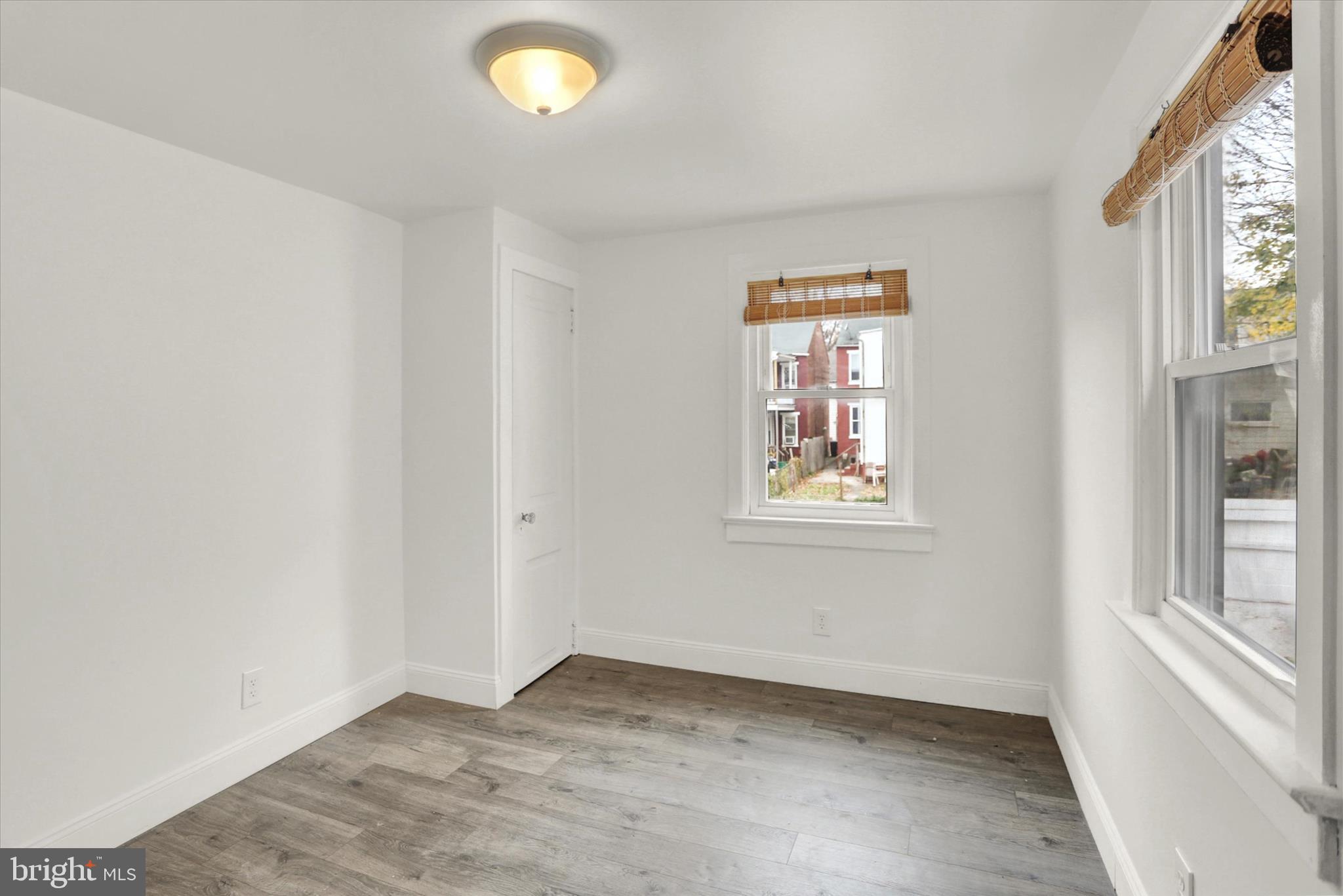 513 Poplar Street Lancaster, PA 17603 - Photo 27 of 41 an empty room with windows