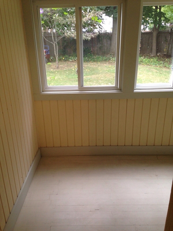 59 Chestnut Street, Unit 2 Waltham, MA 02453 - Photo 6 of 7