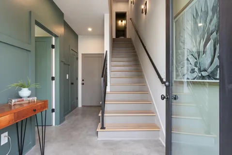 $439,900 | 352 East Village Lane, Nashville, TN 37216