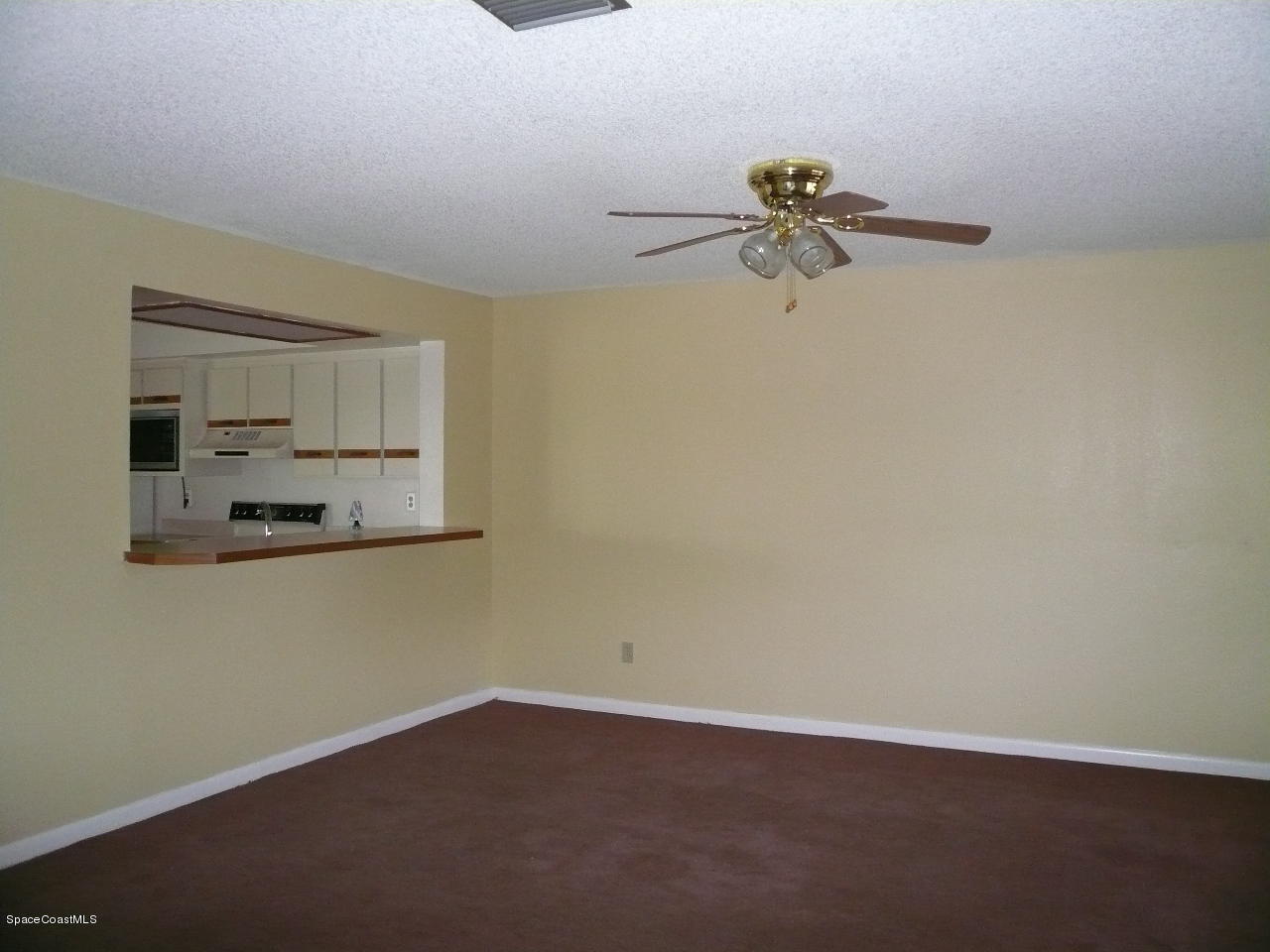 1882 Murrell Road, Unit 38 Rockledge, FL 32955 - Photo 6 of 15 Living Room/Dining Room