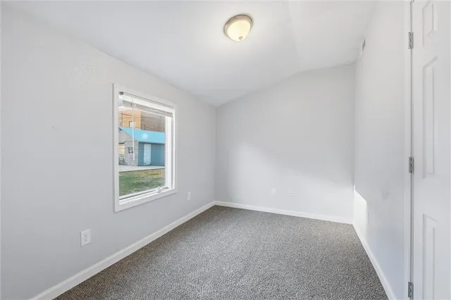 $219,950 | 414 Brown Avenue, Osawatomie, KS 66064