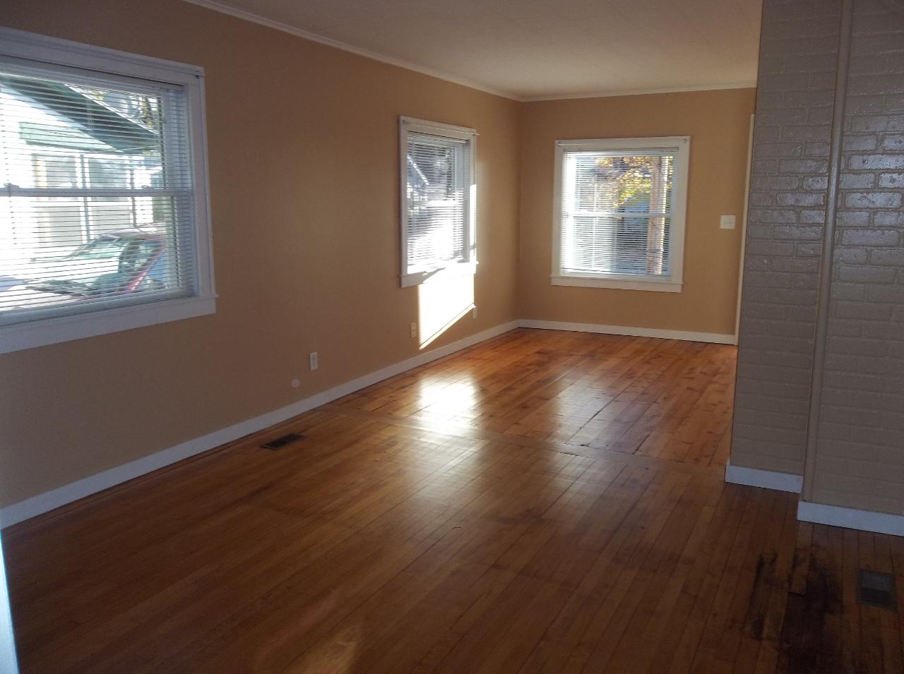 17 Randall Avenue Rhinelander, WI 54501 - Photo 4 of 9 Gallery Image 4
