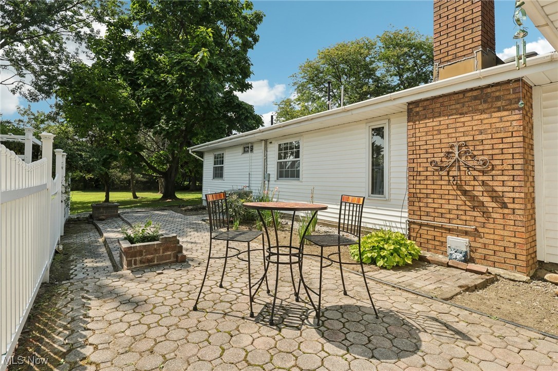 5418 River Road Madison, OH 44057 - Photo 11 of 43 View of patio / terrace
