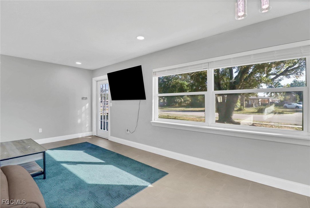 853 Java Plum Avenue North Fort Myers, FL 33903 - Photo 11 of 24