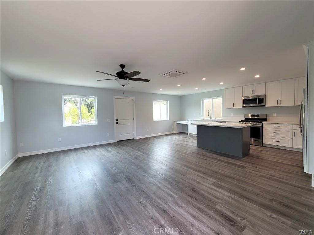 1485 Surrey Heights Fallbrook, CA 92028 - Photo 4 of 11