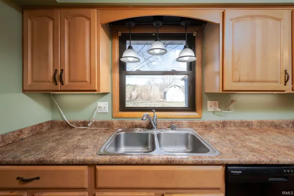 $219,900 | 5105 Ann Hackley Drive, Fort Wayne, IN 46835