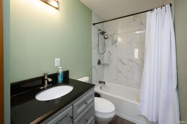 $219,900 | 5105 Ann Hackley Drive, Fort Wayne, IN 46835