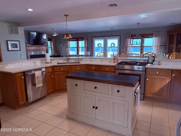 $5,000 | 275 Beach Front, Manasquan, NJ 08736