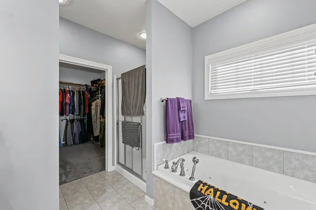 $425,000 | 512 Prairie Ln Drive, Monticello, IL 61856