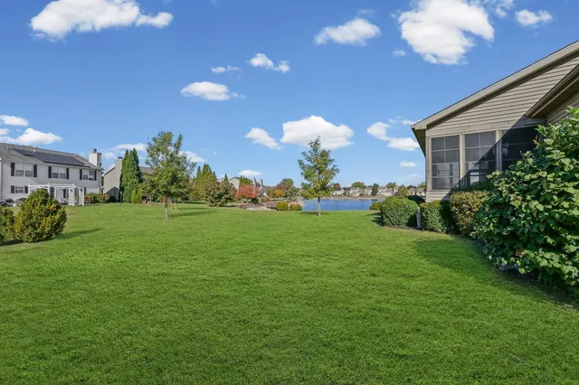 $425,000 | 512 Prairie Ln Drive, Monticello, IL 61856