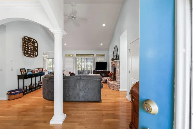 $425,000 | 512 Prairie Ln Drive, Monticello, IL 61856