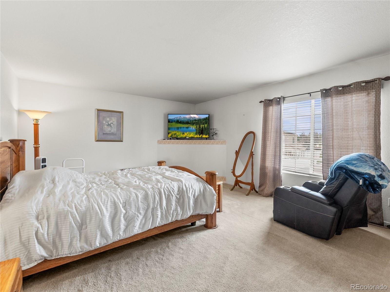 4906 Perth Street Denver, CO 80249 - Photo 11 of 26 Gallery Image 11