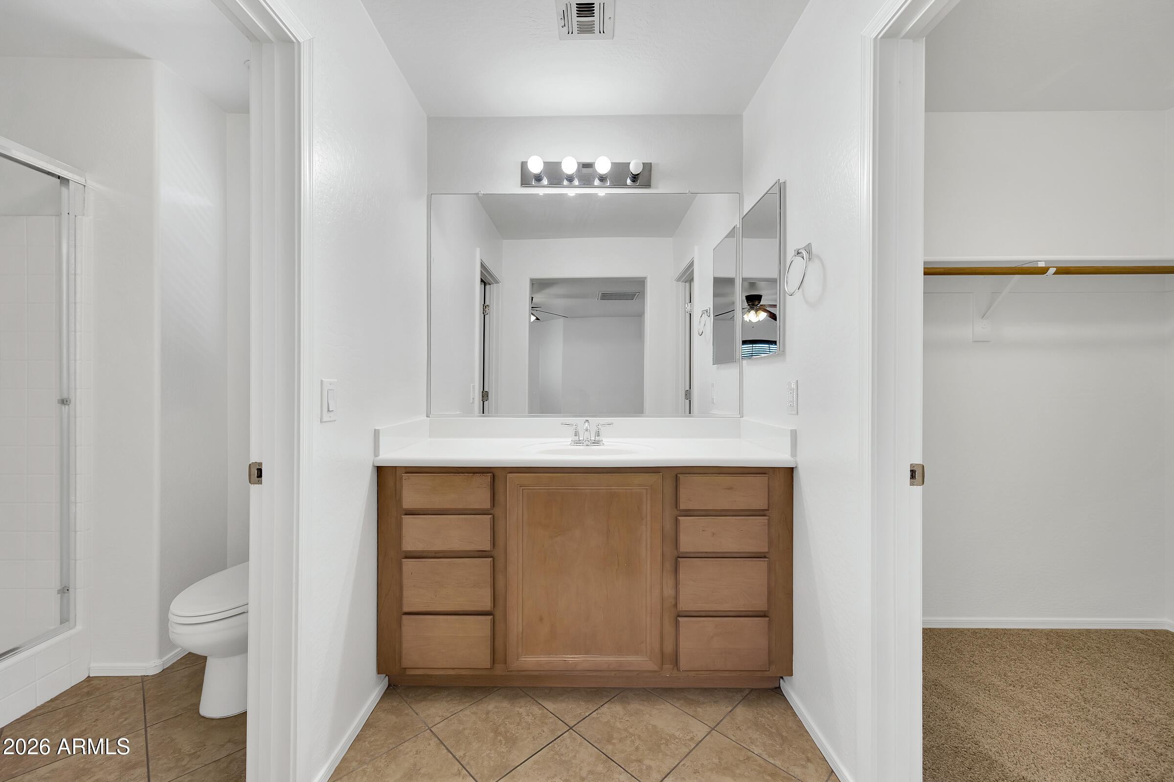 1662 South Martingale Road Gilbert, AZ 85295 - Photo 20 of 34 1662 S Martingale Rd-26