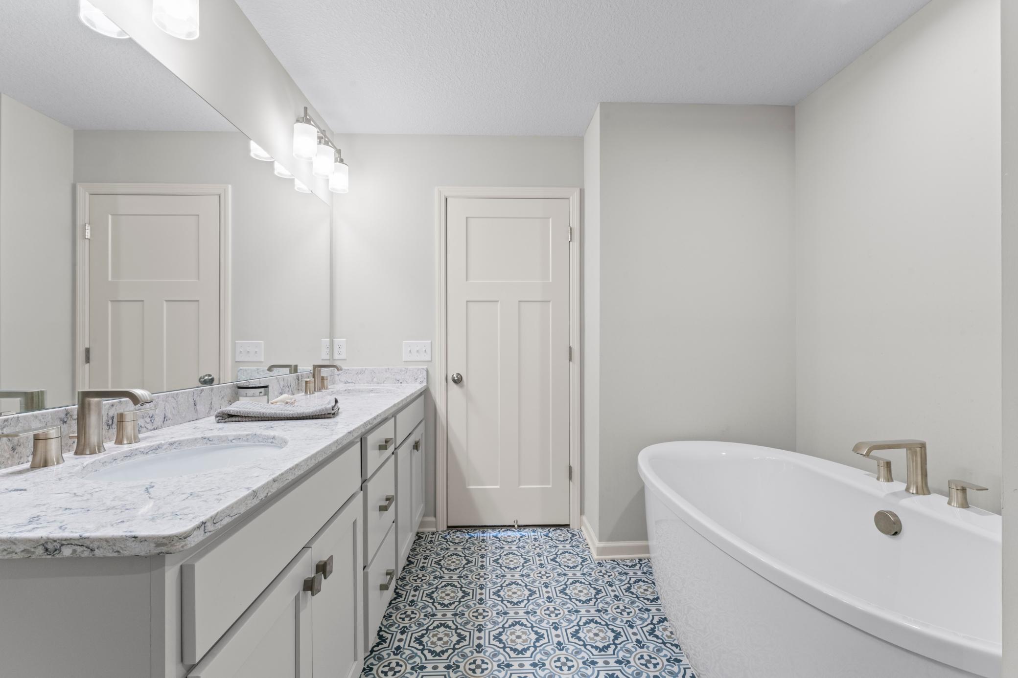 1026 Oakwood Road Newport, MN 55055 - Photo 11 of 20