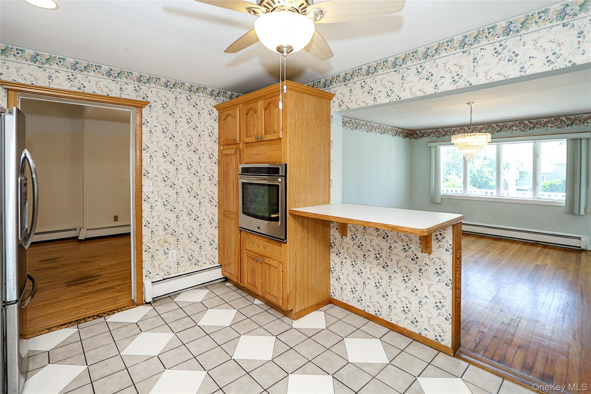 20 East Clearwater Road Lindenhurst, NY 11757 - Photo 12 of 41