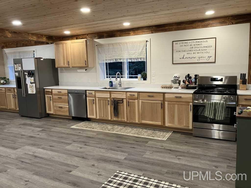 N3395 Raspberry Lane Munising, MI 49862 - Photo 10 of 47 Gallery Image 10