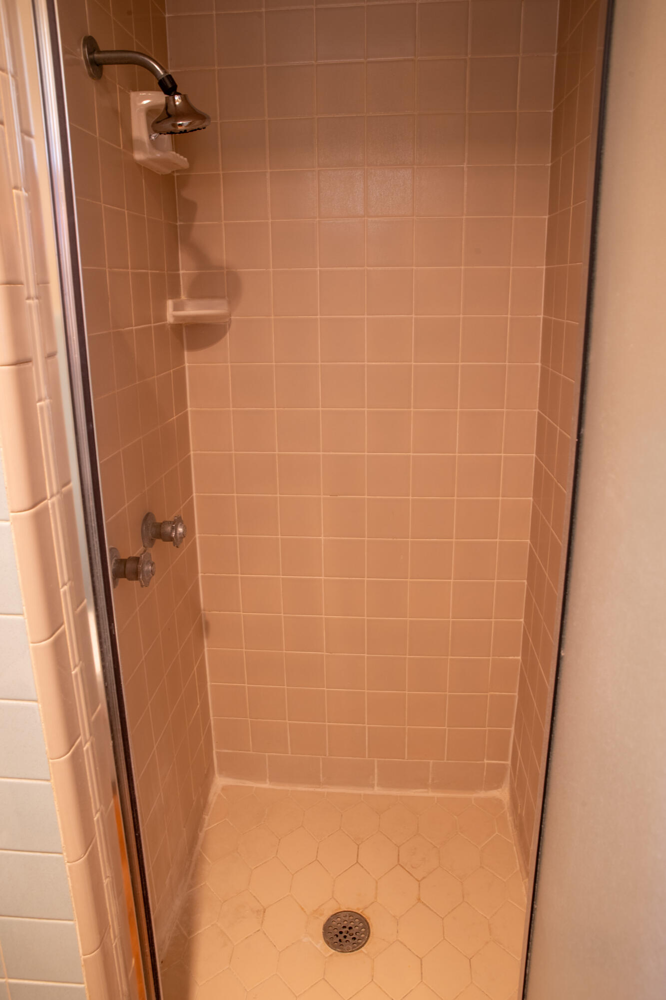 4926 48th Street Lubbock, TX 79414 - Photo 8 of 16 primary shower