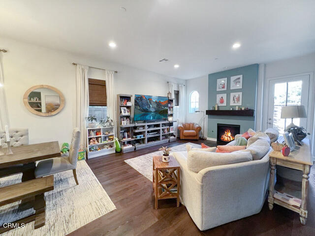 1561 Thorpe Trail Oxnard, CA 93036 - Photo 6 of 35 IMG_9388