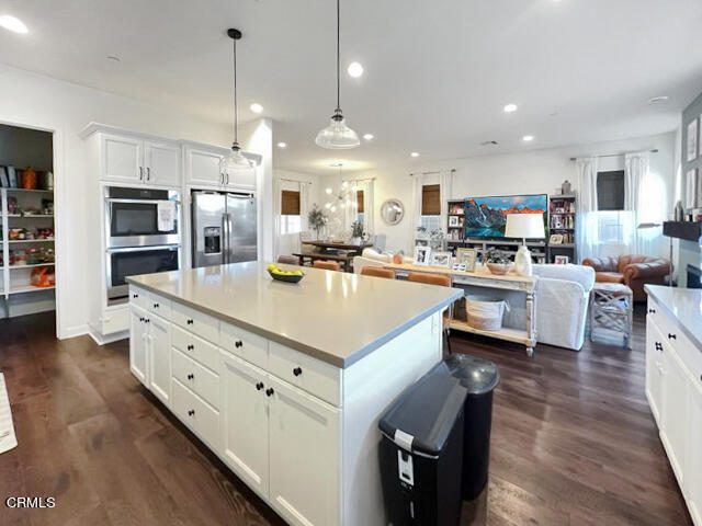 1561 Thorpe Trail Oxnard, CA 93036 - Photo 7 of 35 IMG_9396