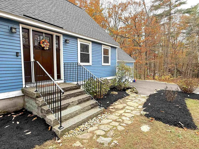 $675,000 | 116 Nashua Road, Bedford, NH 03110